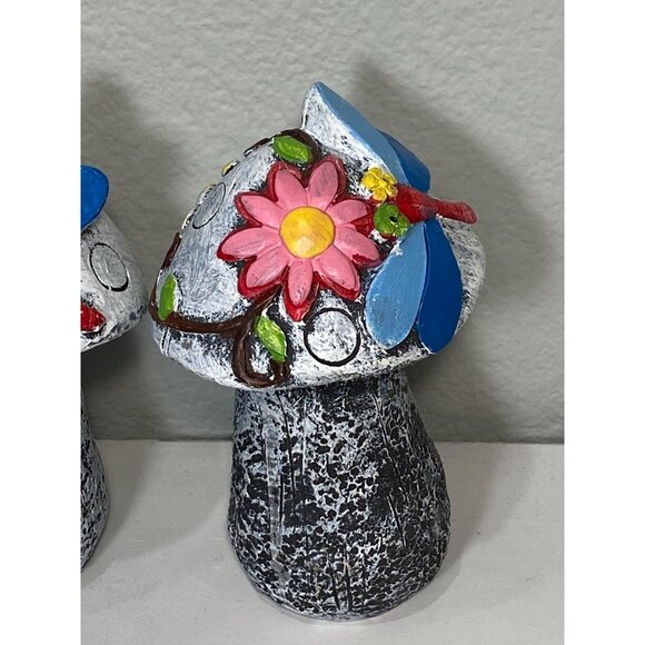 Mushroom Figurine Garden Statue Hand Painted  Set of 2 Dragonfly Flowers Figurin - Picture 3 of 6